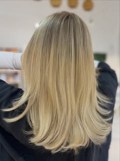 Glow & Glam by Melis Demir Arbeit 7